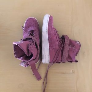 Magenta ‘The Future is Female’ AF1’s